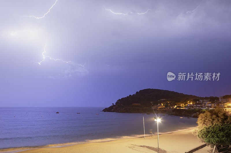 地中海，Costa Brava - Cala Fosca，暴风雨之夜